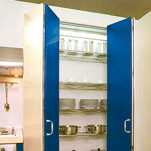 Guías y herrajes para puertas plegables