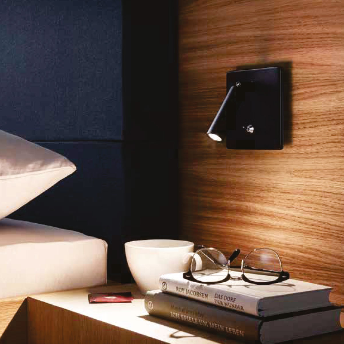 Hera Aplique Orientable Negro 3W Calido 3000º